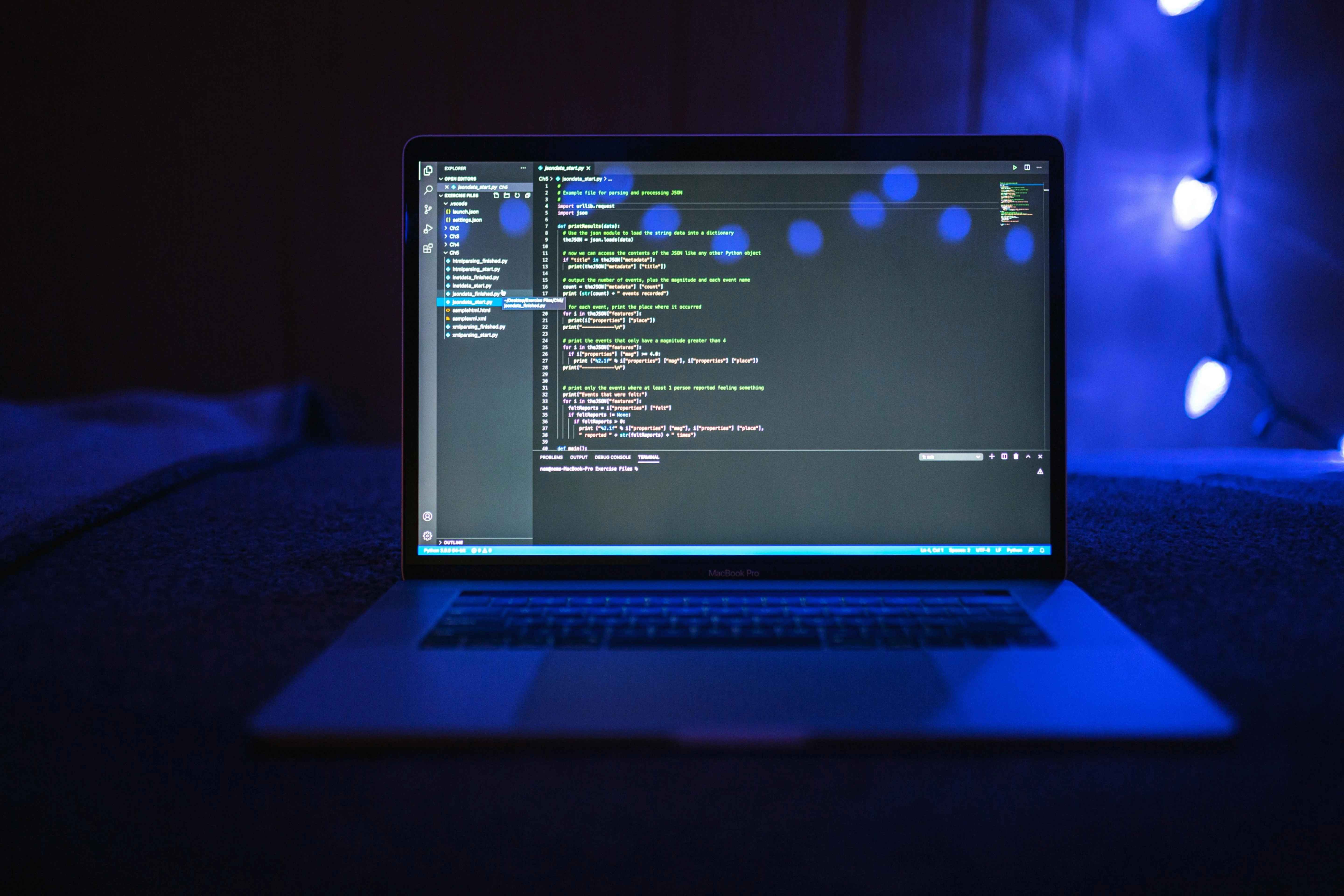 PHP & Laravel